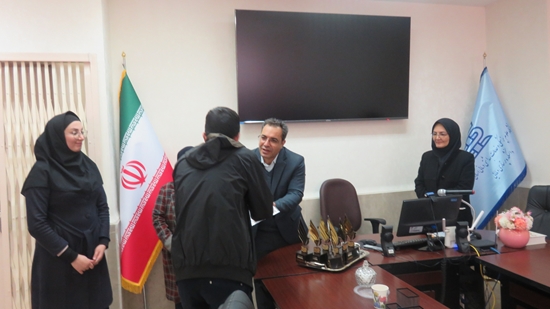 برگزاری مراسم قدردانی از مدرسین برنامه آموزشی توانمند سازی خانواده های تحت پوشش بنیاد شهید استان لرستان